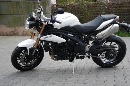 2011 Triumph SPEED TRIPLE 1050 ABS