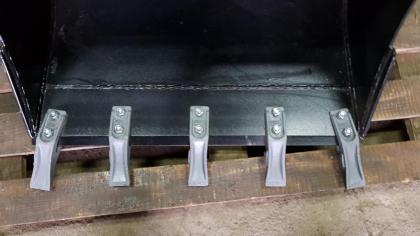 Tieflöffel Baggerlöffel Minibagger Bagger bis 6T 80cm Breite