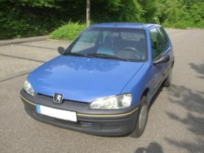 Peugeot 106 blau