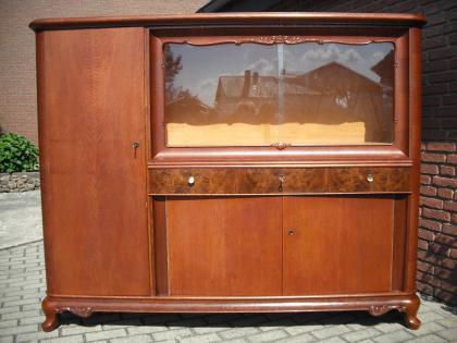 Alter Schrank zu verkaufen