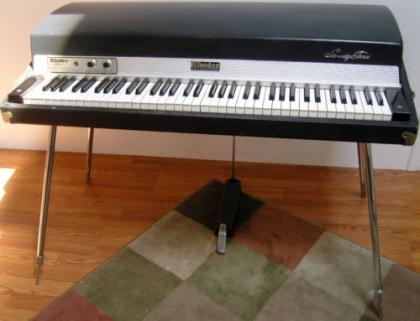 FENDER Rhodes Mark 1/ Stage 73 Electric Piano