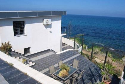 Wunderschöne Villa am Meer in Spanien zu verkaufen