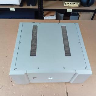 Ayre Evolution V-5 Endstufe
