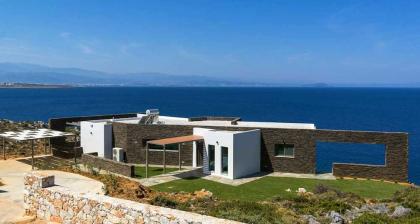 A Super Luxury Villa with Panaramic Sea Views  in one of the Most Exclusive Area