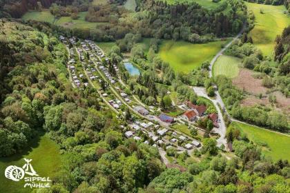 Dauerstellplatz für Wohnwagen Campingplatz Stellplatz Dauercamping Urlaub in der