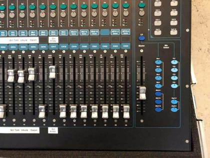 Digitaler Mixer Allen & Heath Qu-24 Chrome