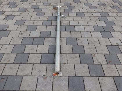 80 Stück Deckenstützen 2, 00-3, 30 m verzinkt m. Außengewinde