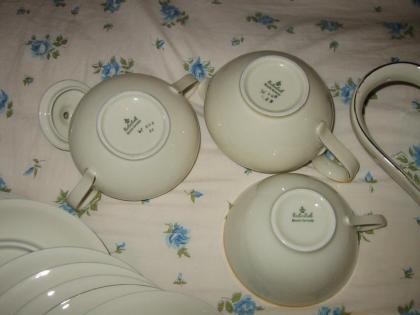 Eschenbach Bavaria Porzellan - Elfenbein mit Goldrand - Nachlass