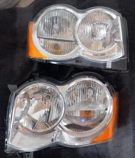 2008-2010 Jeep Grand Cherokee links rechts vorne Scheinwerfer 55157483AE 5515748