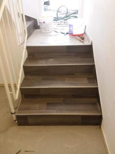 Holz Treppen Sanierung Reparieren Schleifen Versiegeln. Betontreppen Belegen