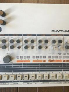 Roland TR-909 Rhythm Composer Drumcomputer