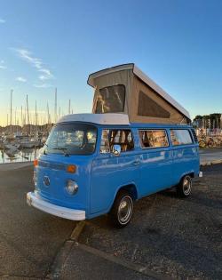 VW T2 Camper Bus von 1976