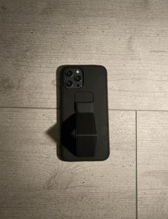 IPhone 12 Pro Max Case Hülle in schwarz mit Fingerhalterung (Neu)