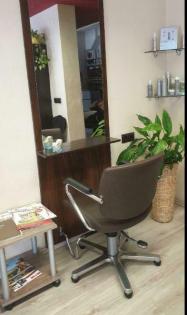 8 x Friseurstuhl mit Pumpfunktion, Bedienungsstuhl Friseur