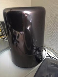 Apple Mac Pro 3, 7 GHz Quad-Core 64 GB RAM 256 GB Flash SSD