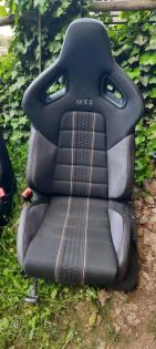 VW Golf 7 GTI Schalensitze