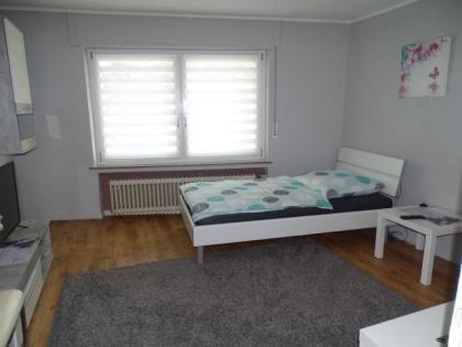 Monteurwohnung Monteurunterkunft Ferienwohnung Köln Bonn Troisdorf möbliert