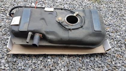 Tank Benzintank Kraftstofftank Mazda 121 DB Schlachtfest DB5042110B