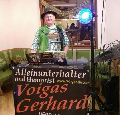 Alleinunterhalter und Humorist