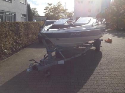 Bayliner Capri Bowrider ink. Trailer