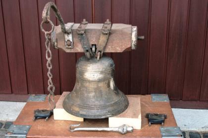 Kirchenglocke alte Glocke Bronzeglocke Schiffsglocke
