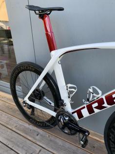 Trek Madone SLR 9 Disc Dura Ace Di2 Bontrager XXX Project One