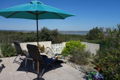 Südfrankreich - Ferienhaus mit Blick über Garrigue und Meer am Kitesurf-Paradies