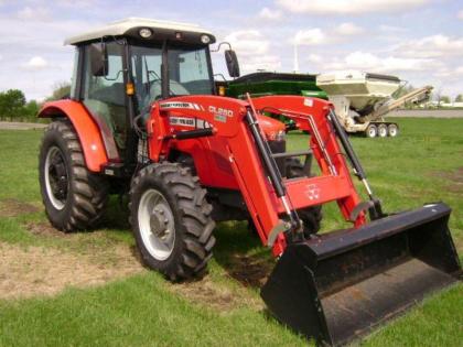 2010 Massey-Ferguson 2660