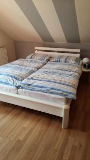 Bett weiß 1, 70 x 2m Abholung 19.- 23.06. / / gerne schon mal melden