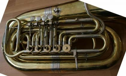 Kompakte Profiklasse 4/ 4 B/ Bb Tuba CERVENY OPERA 5 Ventile
