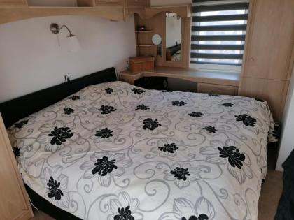 Wohnmobil Chalet von privat auf Camping Ijsselstrand in Doesburg/ Niederlande zu