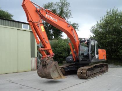 2009 HITACHI-ZX210 LC-3 Preis: 14.000 €