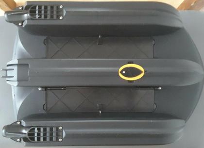 Carplounge Tackle Futterboot RT4 Schwarz Matt + Echolot