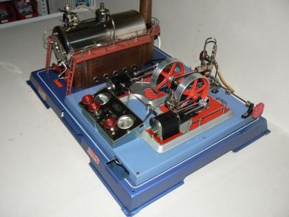 Wilesco Dampfmaschine D32 el,  2 Zylinder