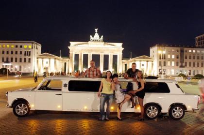 Mit der Trabi-XXL Stretchlimousine durch Berlin! Die Trabi Tour der Extraklasse!