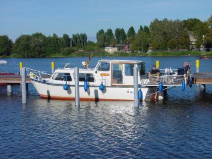 Stahlschiff Boot Motorboot Wanderschiff Verdränger