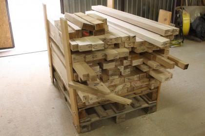 HOLZTREPPENSTUFEN STUFEN HOLZBELEG BETON EICHE ESCHE BUCHE LACKIERT