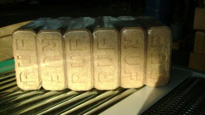 Holzbriketts RUF. Hartholz