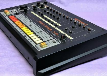 ROLAND TR-808 RHYTHM COMPOSER