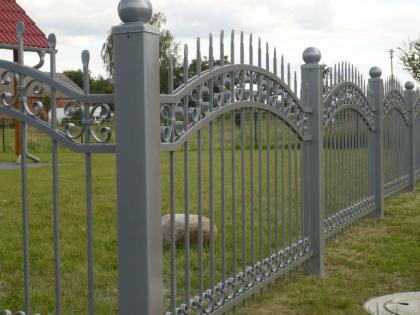 Www.beste-polnische-fenster.com -  ZÄNE aus Metall - aus Polen