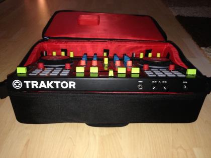 Native Instruments Traktor Kontrol S4 MK II