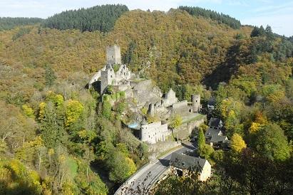 Wandern in der Vulkaneifel, Maare/ Seen, Burgen, Natur Pur