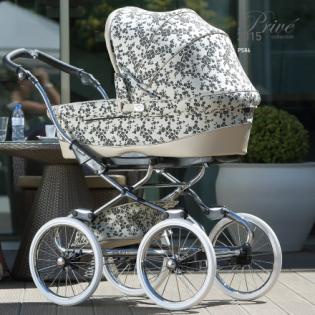 Zuckersüßer Kinderwagen mit Blütenmuster aus zarter Spitze von Bebecar NEU