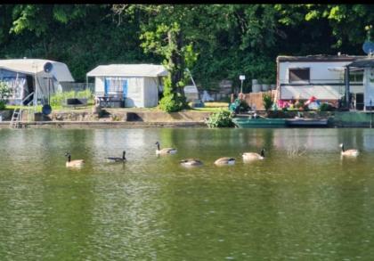 Parzelle Campingplatz direkte Wasserlage
