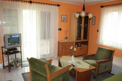 Villa-Tabori