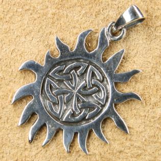 Ausgefallen! Celtic Sun Kettenanhänger aus Sterlingsilber