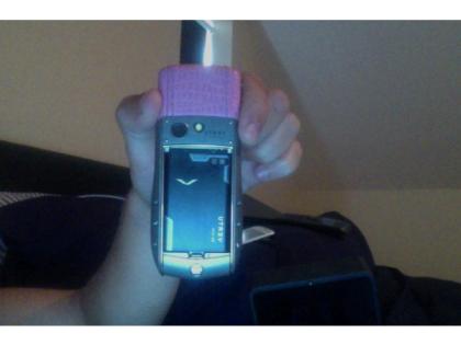 Vertu Rosa limited edition