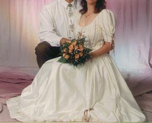 Wunderschönes Brautkleid im Landhausstil 