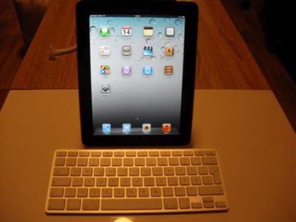 Ipad 1 WI-FI+3G...64 GB wie neu plus gratis Tastatur u.Tasche