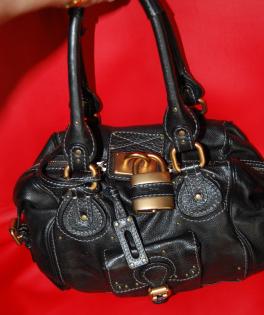 NEU eingetroffen ORIGINAL Designer Taschen, Accessoires & Schmuck von Louis Vuit